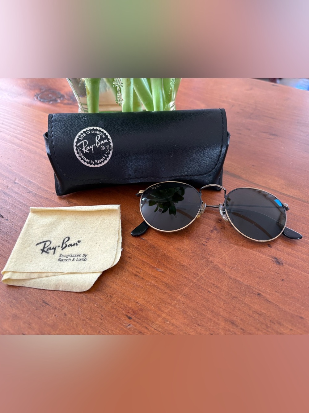 Vintage B&L Ray Ban Round Metal Antique Bronze W0967 Sunglasses Original Case